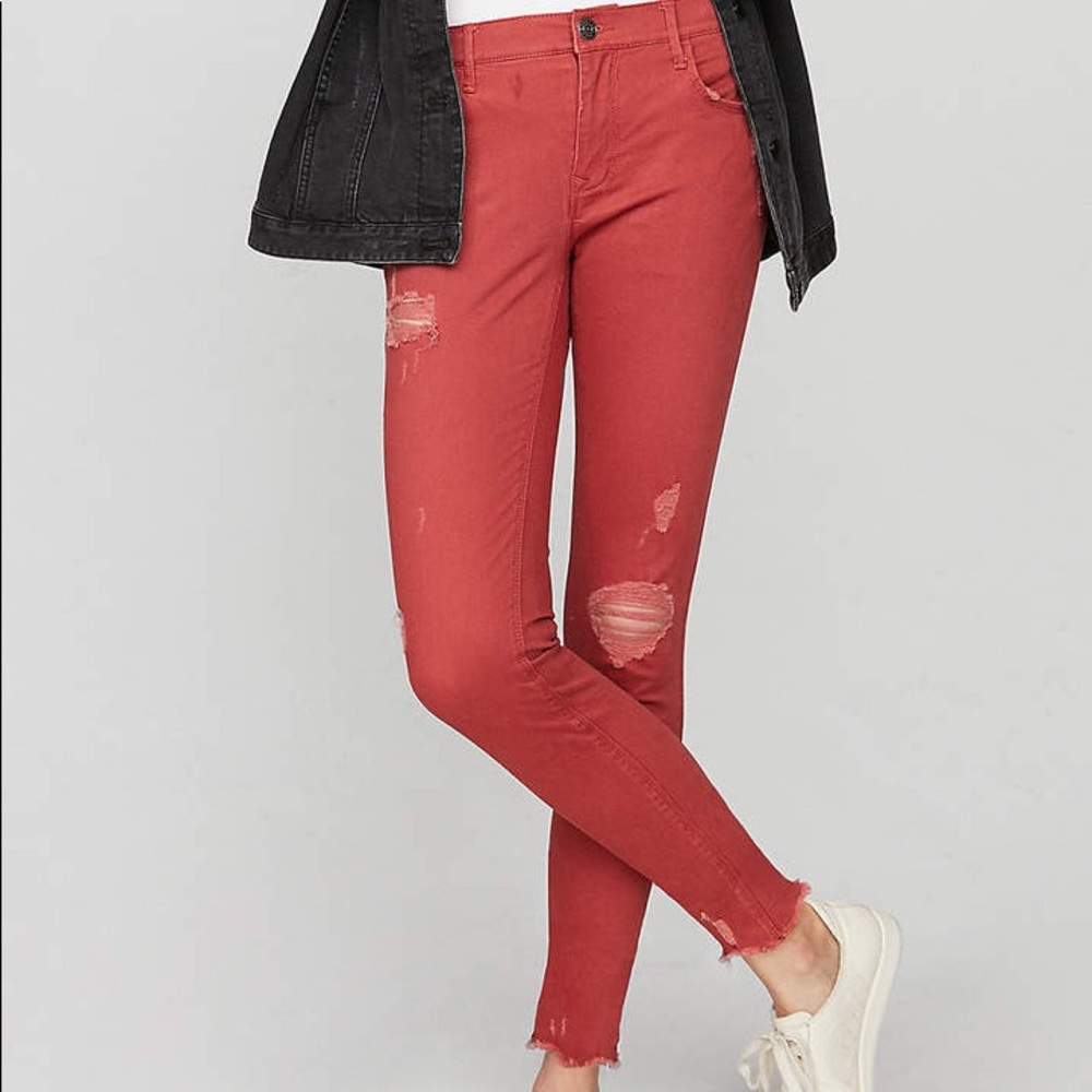 Never worn Express mid rise ankle jeans